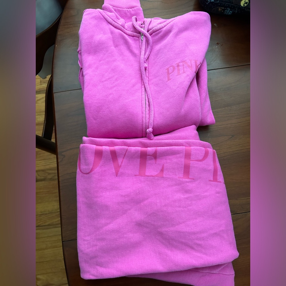 Victoria’s Secret Pink hooded sweatsuit outfit size small